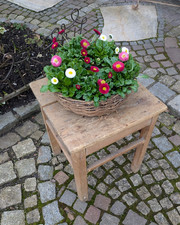 Alter Hocker  Küchenhocker