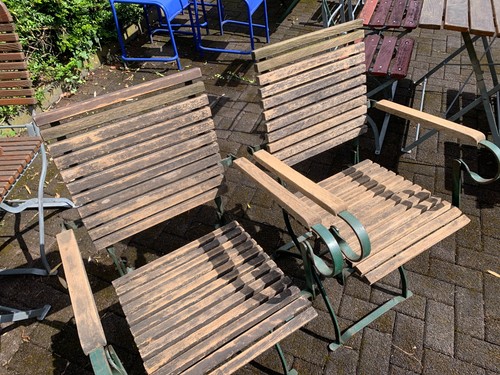 Alte biergartenstühle - alte,